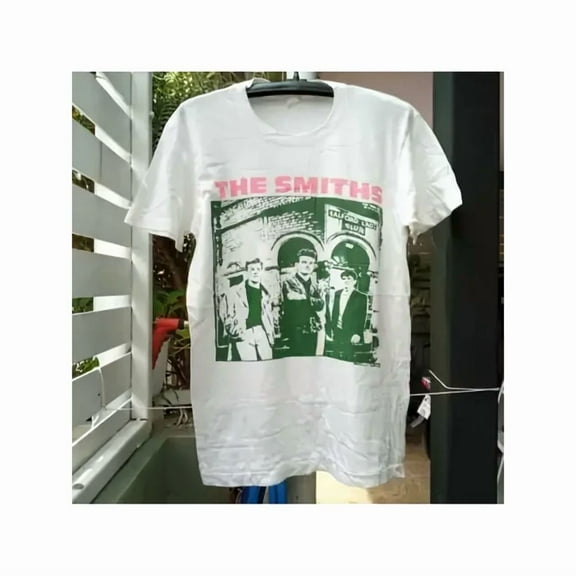 100% cotton tshirts men tee The Smiths Vintage Band Graphic T-Shirt - White Retro Unisex Tee with Pink Text & Black-and-White Photo Print, Regular Fit Short Sleeve Round Neck