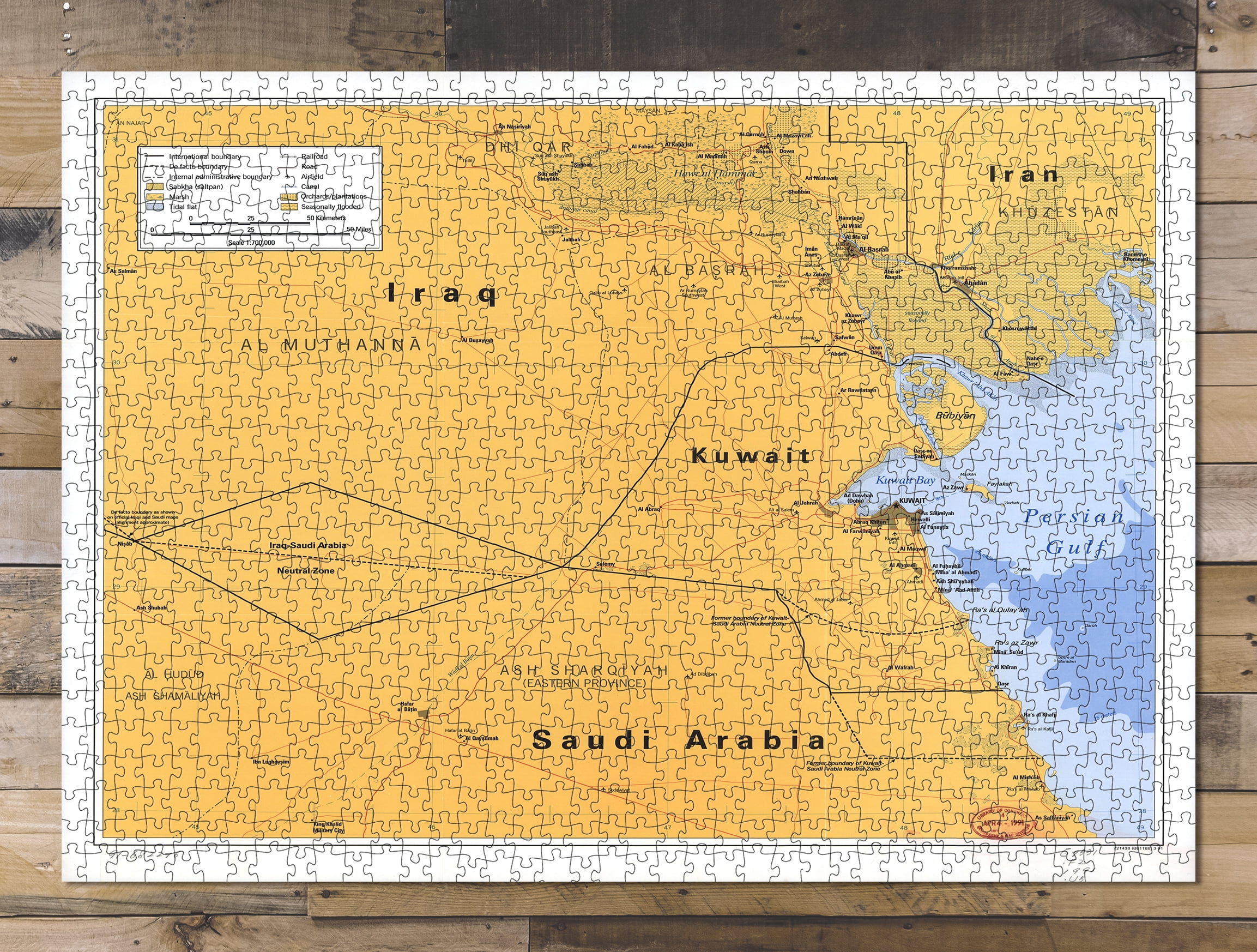 1000 piece puzzle1991 MapTitle Map showing neutral zones between