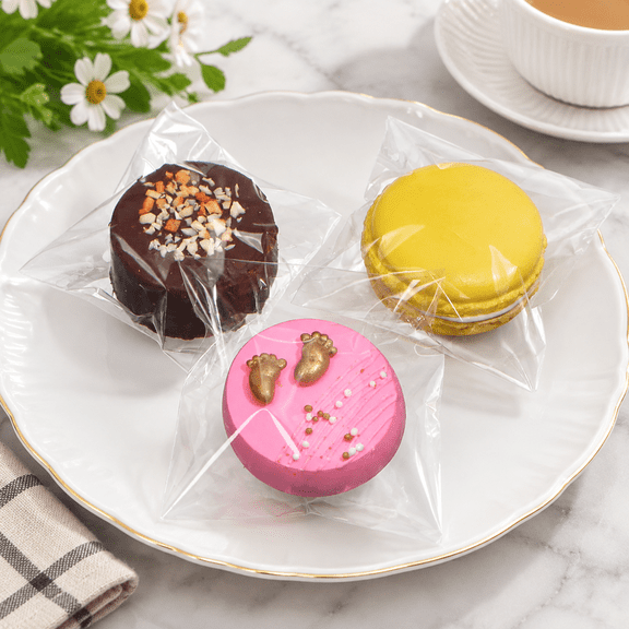 100Pcs 3.5 x3.5Inch Clear Macaron Bags Chocolate Covered Oreo Bags Cookies Bag Cellophane Treat Bag Packaging for Strawberries Brownie Candy Small Gift Party Favors Birthday Wedding