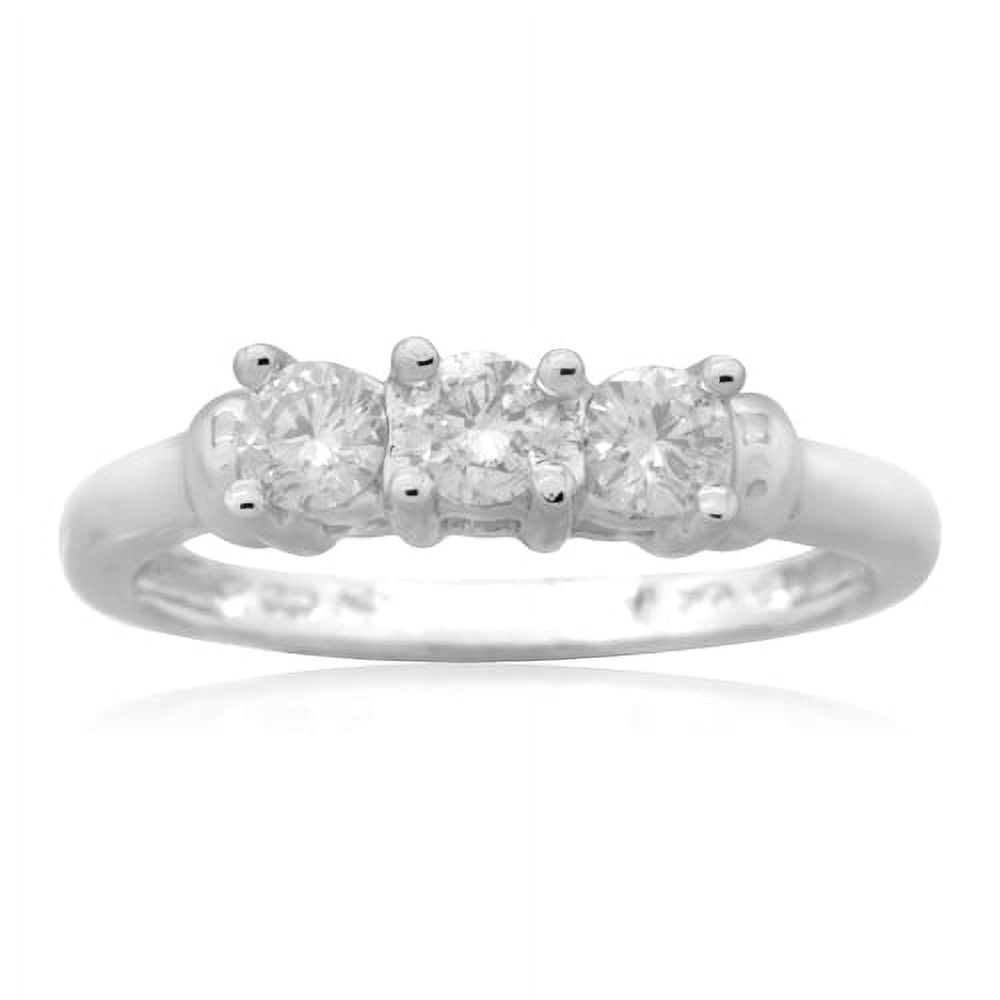 10K White Gold 0.50 CTTW Diamond Fashion Ring