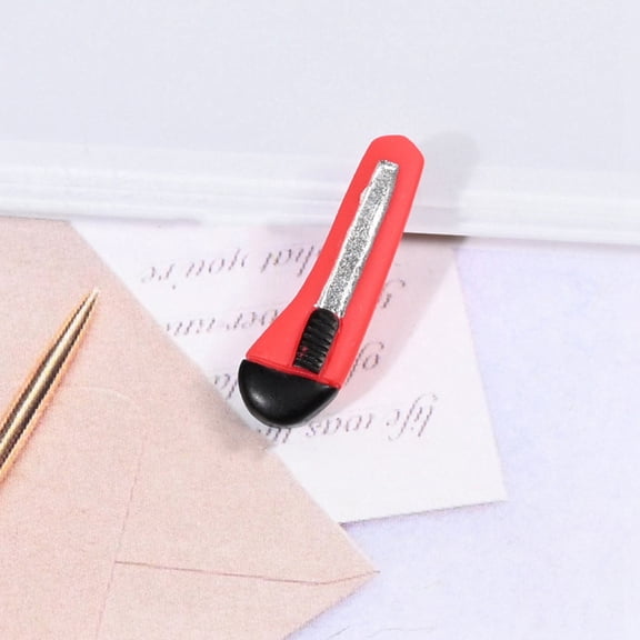 10Pcs Resin Repair Tool Model Micro Landscape Dollhouse Accessories Pretending Prop Decorations Knife Red 26x8mm