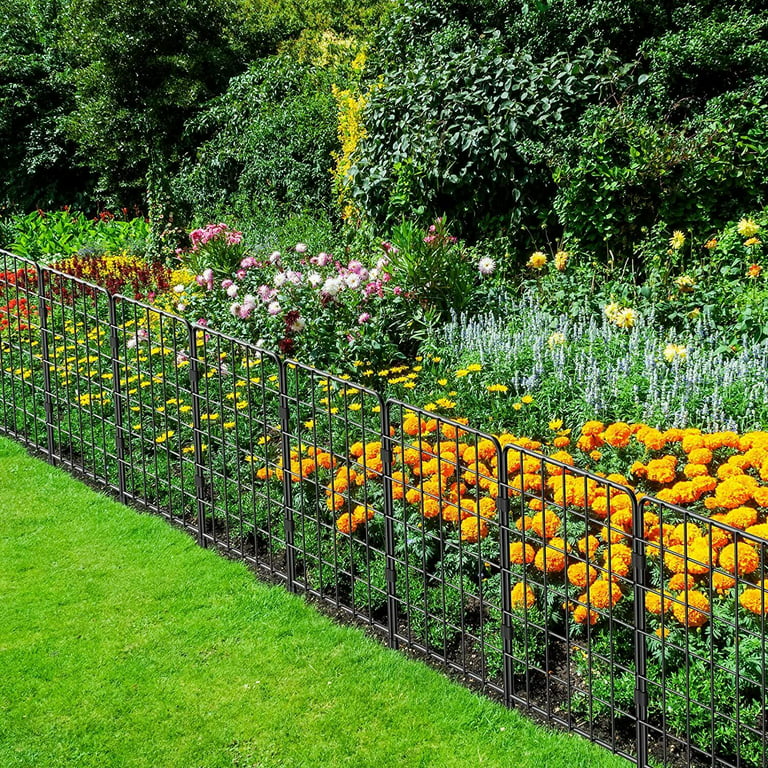 Chicken-wire fence panels for garden bed
