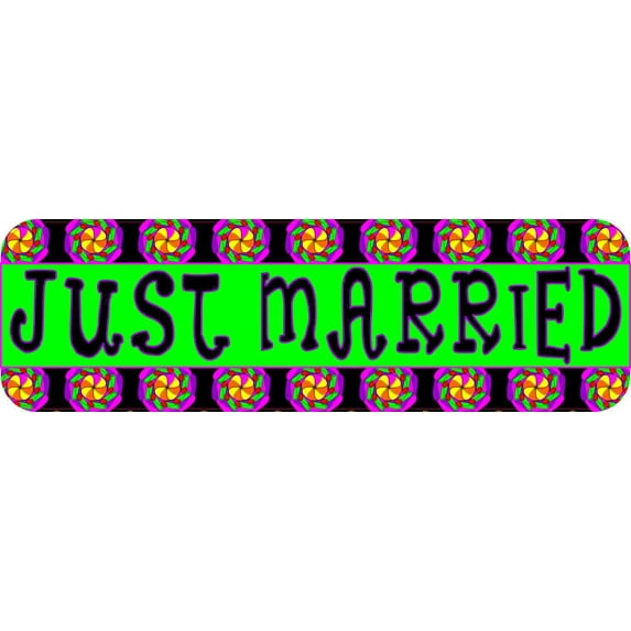 10in x 3in Just Married Magnet Car Window Truck Sign
