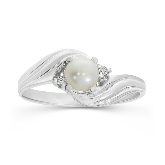10k White Gold Freshwater Cultured Pearl And Diamond Ring