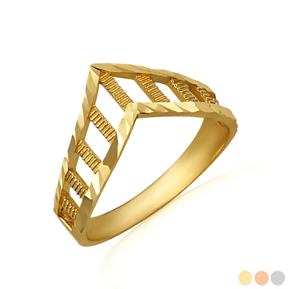 10k Yellow Gold Diamond Cut Striped Chevron Ring (Size 4)