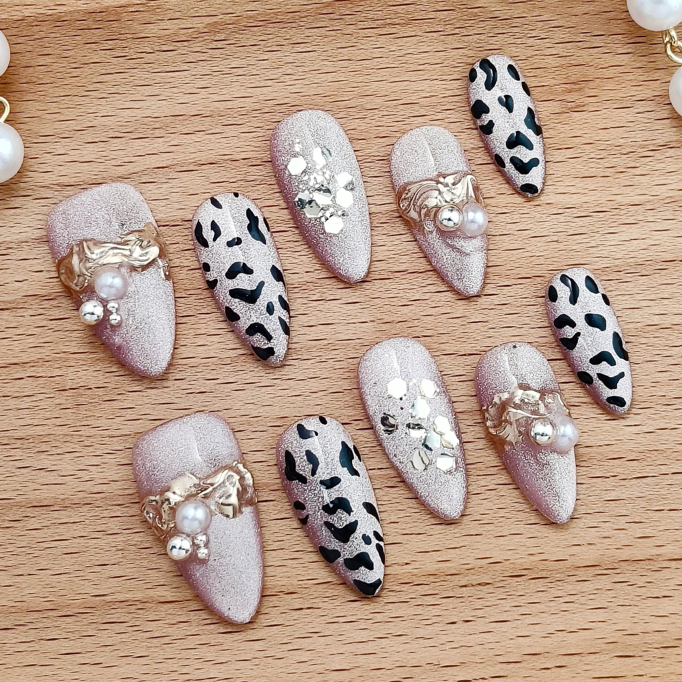 10pcs Almond Medium Handmade Press On Nails, Y2K Cute Style, Pink Glitter & Leopard Print, 3D Gold Metal Pearl Rhinestone, Suitable For Summer, Independence Day, For Women Girls