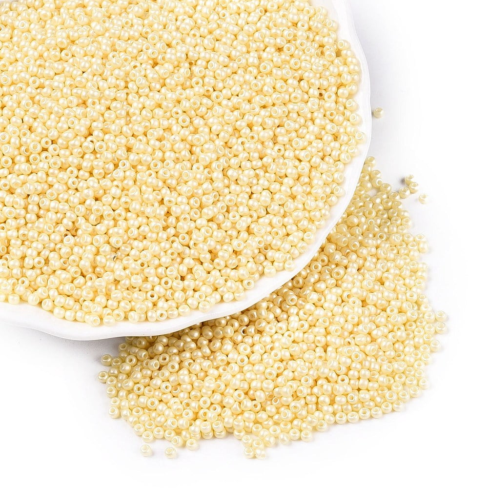 11/0 Grade A Round Glass Seed Beads Baking Paint Lemon Chiffon 2.3x1.5mm Hole: 1mm about 48500pcs/pound