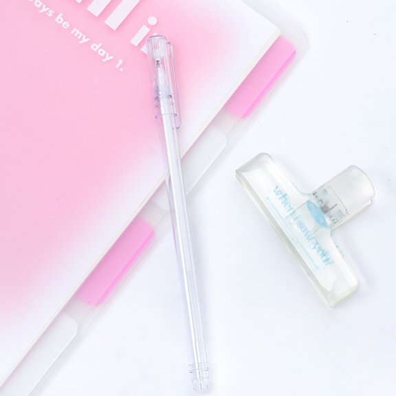 12 Colors Smooth 0.6mm Fine Tip Gel Pen with Vibrant Liquid Ink for Journaling and Artistic Projects