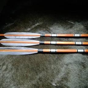 12 PCS Wooden Archery Arrows Archery Personalized Arrow For Recurve Bow Longbow Medieval Traditional Ottoman Hunting Shoot with Gray Feather