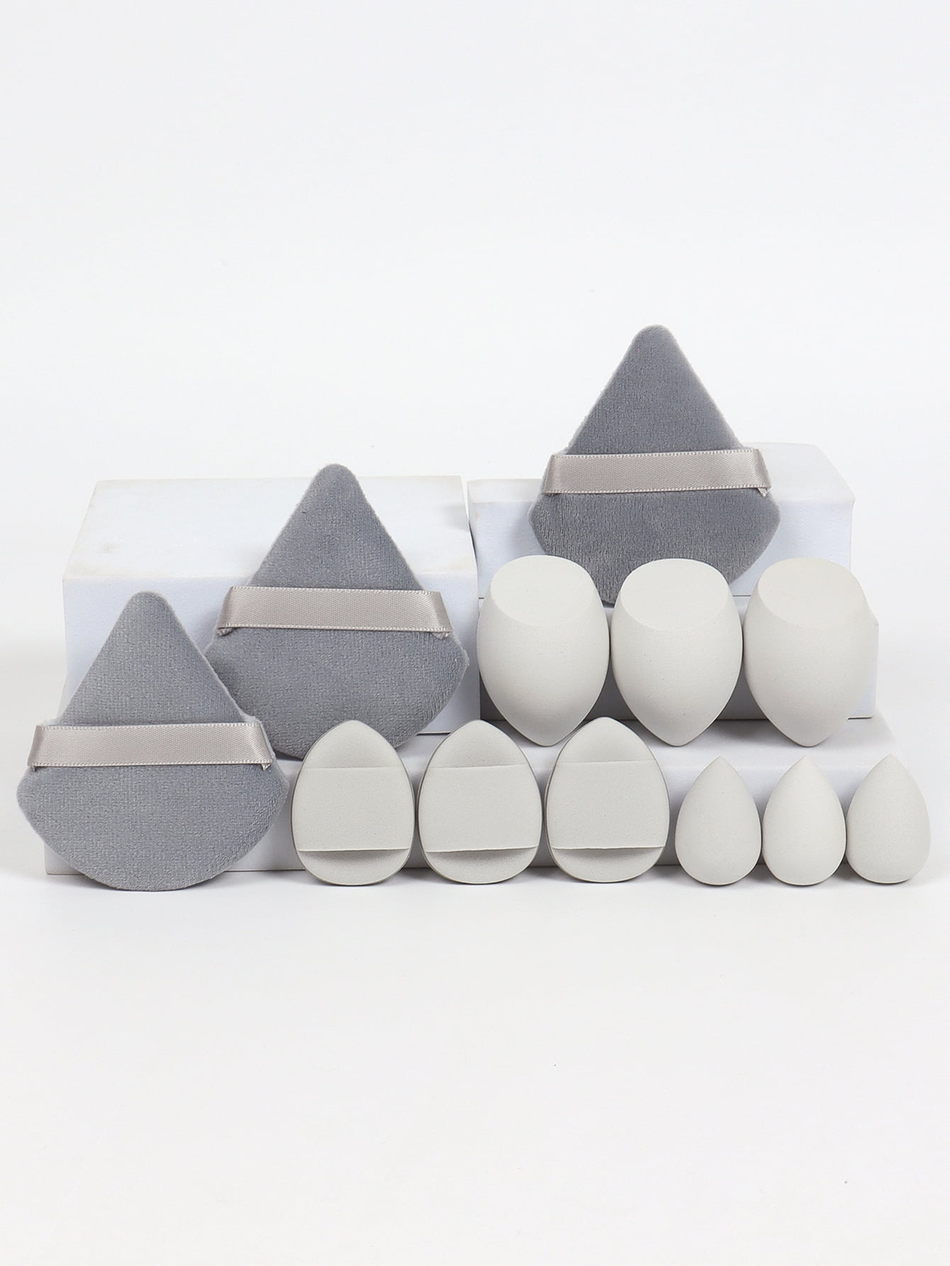 12-Piece All-Purpose Makeup Sponge Set, Made of 3 Loose Powder Puffs, 3 ...