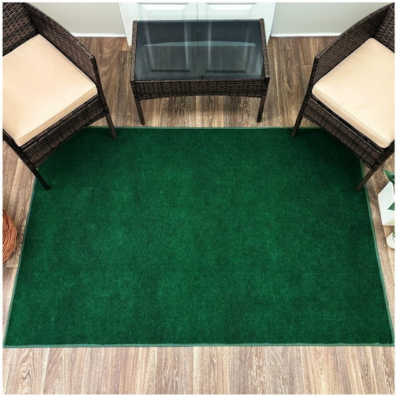 Koeckritz Rugs Emerald Green Indoor/Outdoor Area Rug, 12' Round, Lightweight & Durable