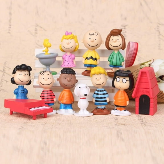 12PCS  Cartoon Mini Figures Set With  Charlie Sally and Woodstock Ideal For Decorating Cakes and Displaying with Friends High Quality Fun Miniature Toys LHXisopv