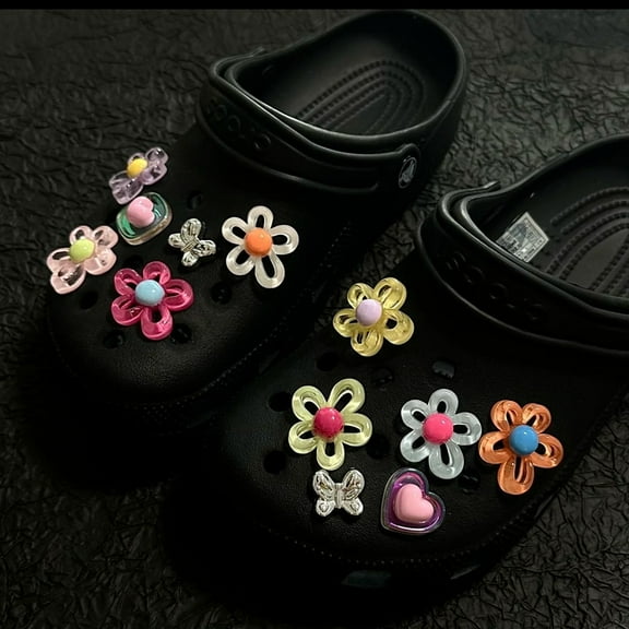 12Pcs Daisy Flower Shoe Charms for Women Sandals Summer Shoes