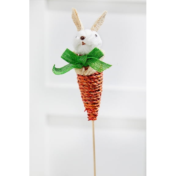 13.75" Rabbit Carrot Spray