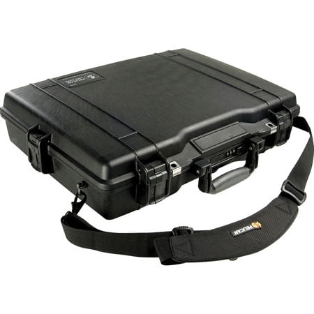 1495 Large Computer Watertight Hard Case with Foam Insert, for Notebook Computers up to 17" - Black