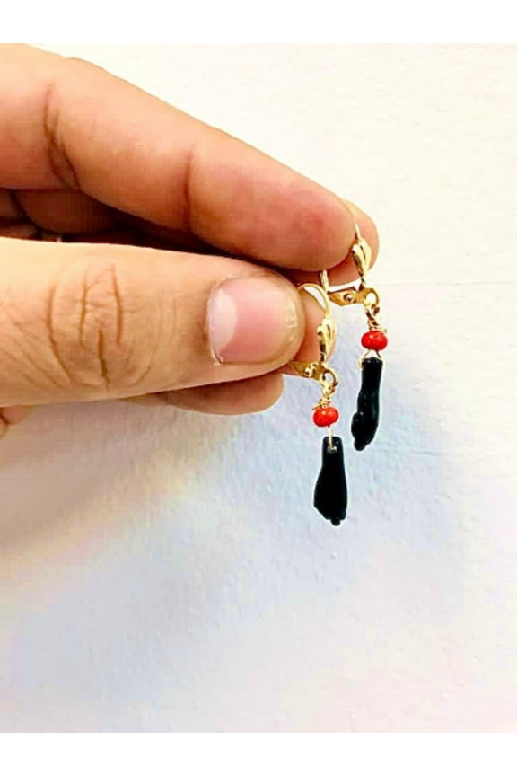 14K Gold Filled Azabache Hands Lever Back Earrings / Protection Jewelry / Evil Eye Earrings / Azabache Earrings / Aretes de Azabache / Aretes Colgantes en Oro Laminado