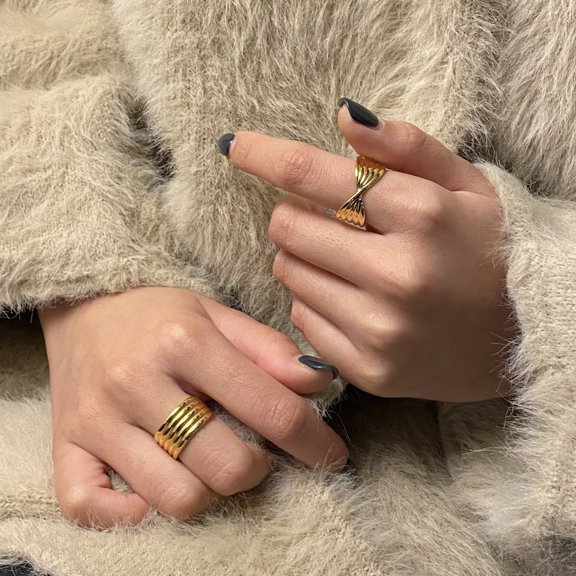 14K Gold Plated Twisted Stripe Ring Band