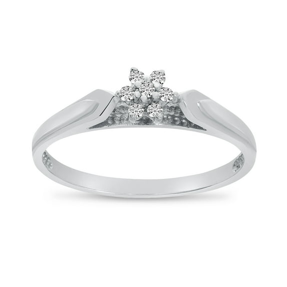14K White Gold Diamond Cluster Ring