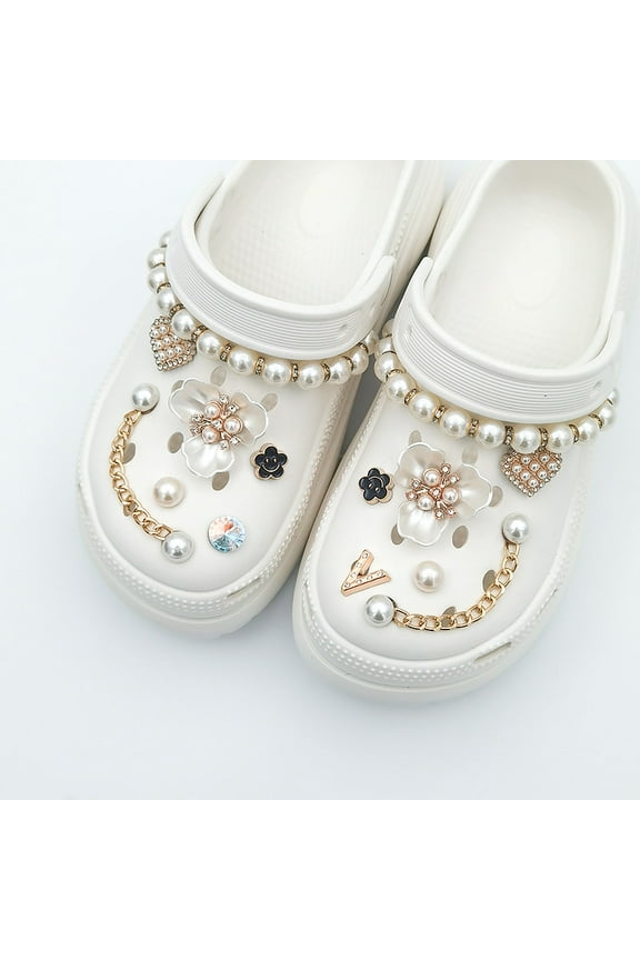 14PCS Flower Shoe Charms for Croc Clog Sandals Bracelets Accessories Decoration, Cute Designer Shoe Charms for Girls Kids Teens Adults Women Party Favor,Love Heart 14 PCS