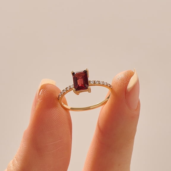 14k Gold Garnet Ring,Engagement,Red Garnet Solitaire Birthstone Ring for January,Emerald Cut wedding gift