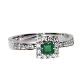 14k White Gold Princess Emerald Ring