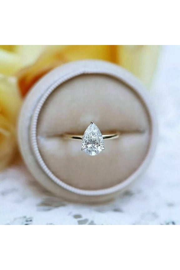 14k Yellow Gold Pear Cut 1.50CT G-H VS2 Lab Grown / CVD Diamond Solitaire Ring