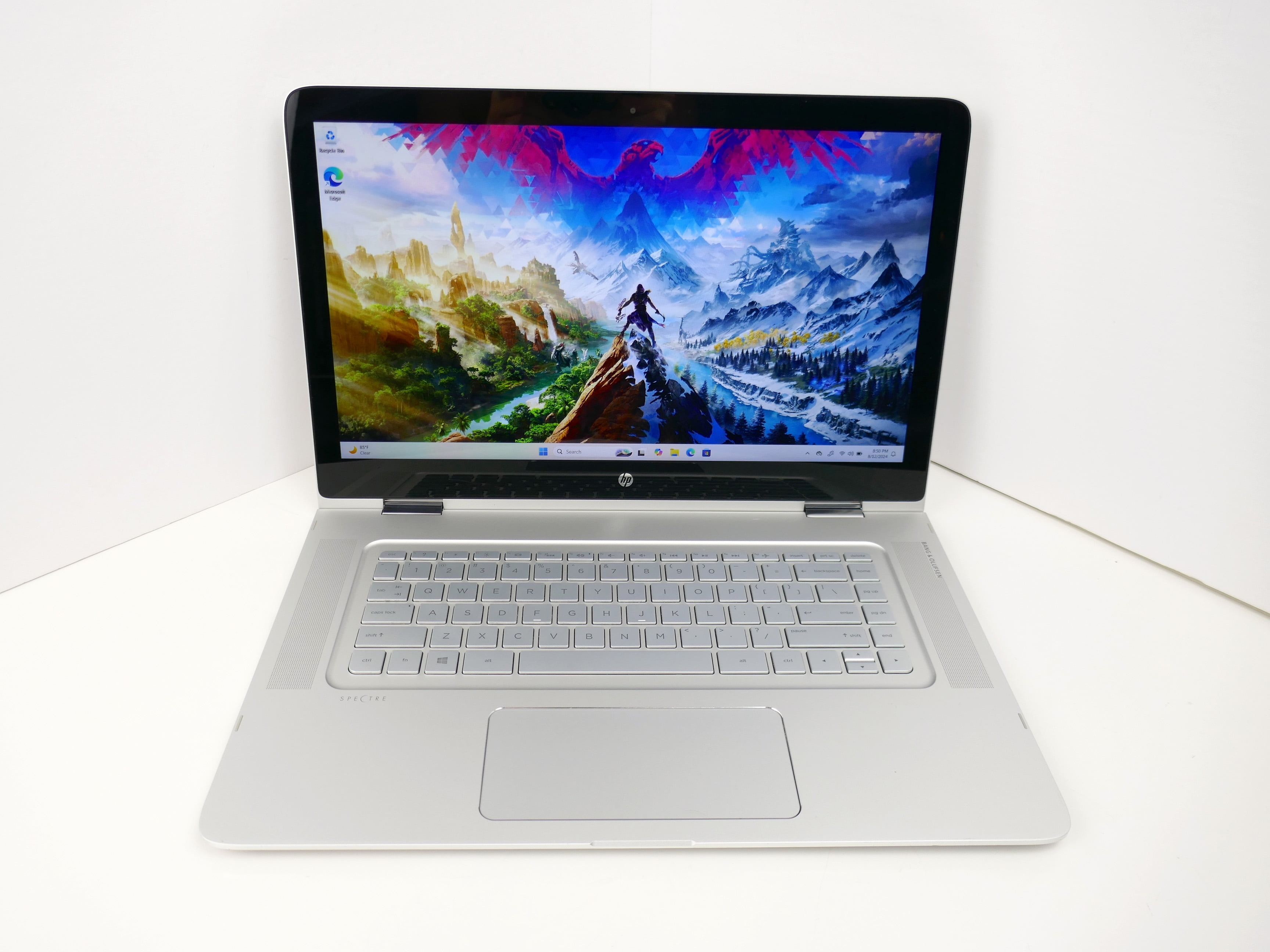 hp Spectre x360 (Corei5 6200U、8GB、256GB、13.3型 フルHD)