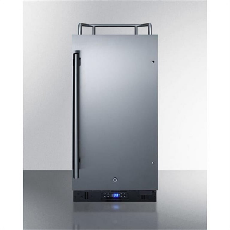 Commercial undercounter kegerator outlet