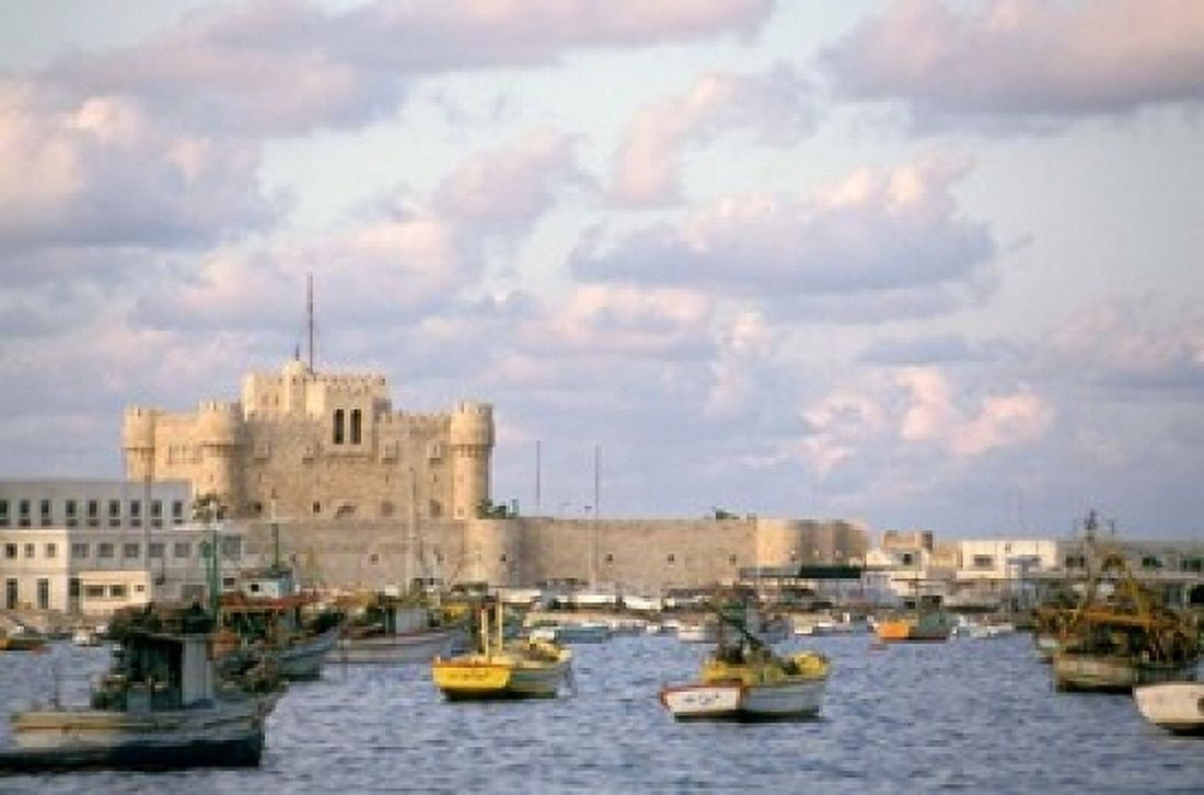 15th Century Castle Fort Qait Bay Alexandria Egypt Canvas Art - Nik Wheeler DanitaDelimont (24 x 15)