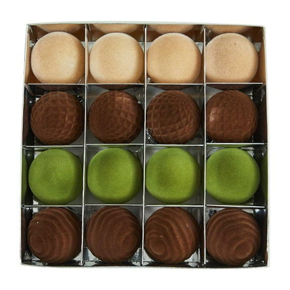 16 Pieces Of Velvet Christmas Ball Flocking Christmas Tree Ball Decorations Plastic Ball Christmas Decorations Hanging Christmas Tree Decorations 2.4