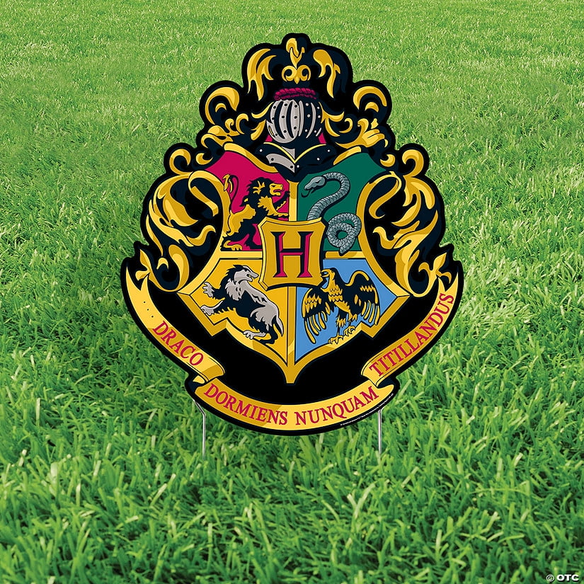 16" x 18 3/4" Harry Potter Hogwarts Crest Single-Sided Plastic Yard Sign