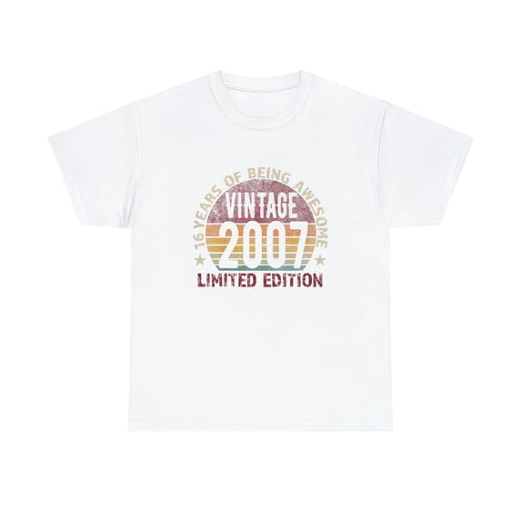 16th Birthday Gift Boy Vintage 2007 16 Years Old Retro Style T-Shirt