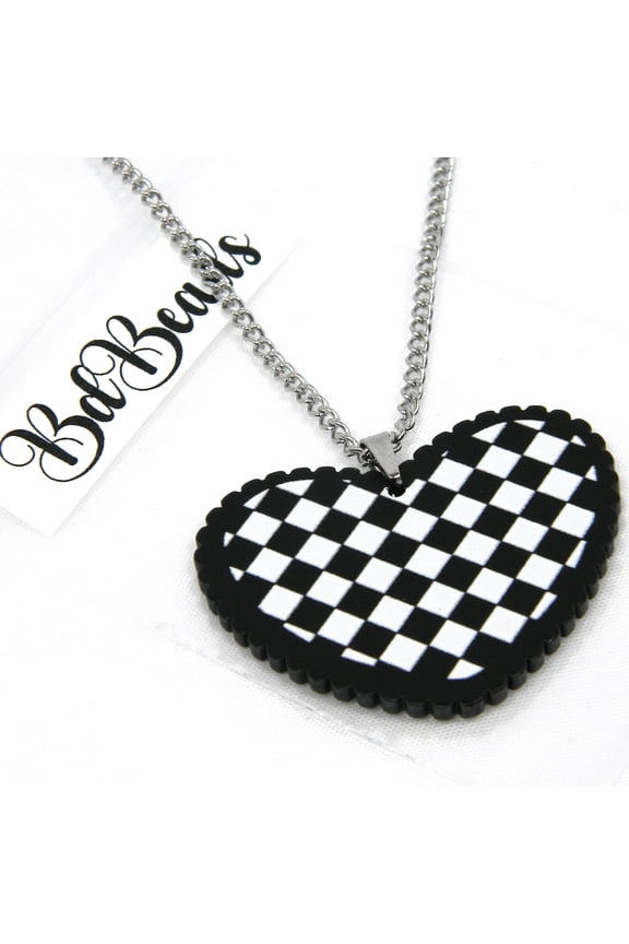 17 1/2 inch Hypoallergenic Stainless Steel Black & White Checkered Flag Gingham Buffalo Patterned Heart Pendant Charm Silver Chain Necklace