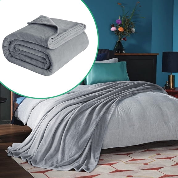 17.7x25.5in Comfortable Blanket Lightweight Plush Flannel Blanket Warm Plush Blanket Sofa Bed Hug Blanket