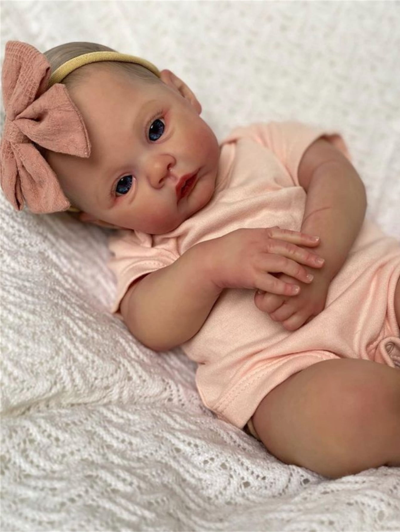 17-Inch Realistic Reborn Baby Doll with Hand-Painted Details – Baby Dolls with Accessories Lifelike Doll Toy Gift for Kids 3+