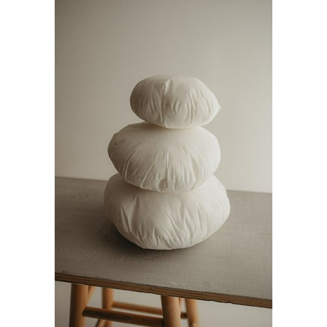 18" 16" 14" 12" 10" 8" Round Hypoallergenic Polyester Filled