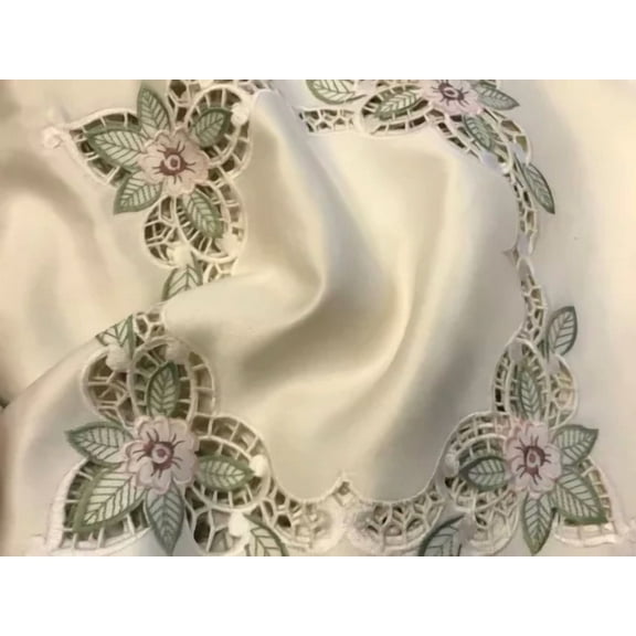 18" Embroidery Square Polyester Fabric Doily Doilies Embroidered Table Placemats