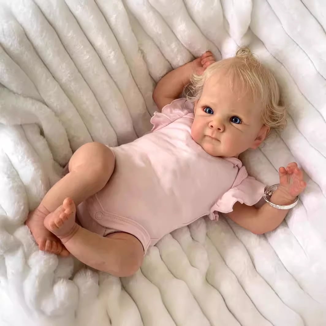 18 Inch Realistic Reborn Baby Doll, Soft Vinyl Limbs Cloth Body, Hand-Painted, Realistic Newborn Baby Doll Lifelike Feel, Perfect for Play or Gift, Kids Age 3+