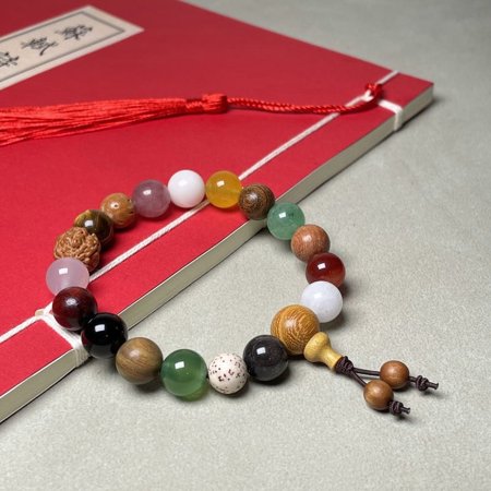 18 Seed Bracelet One Two Three Four Generation Duobao Bodhi Redstone Tianyi Style