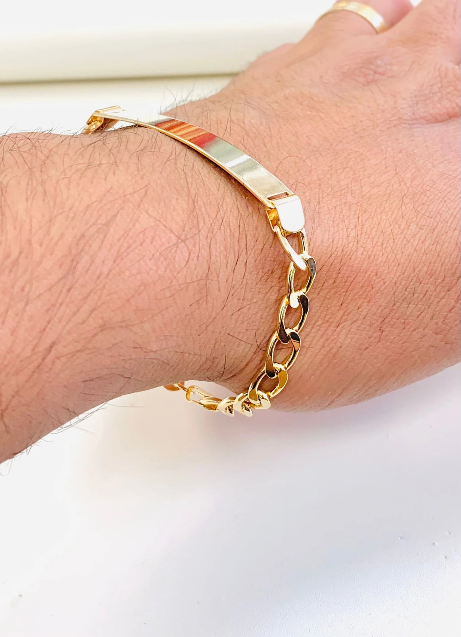 Buy Shaya Baari Barsi 18k Gold-Plated Brass Bracelet for Women Online At  Best Price @ Tata CLiQ