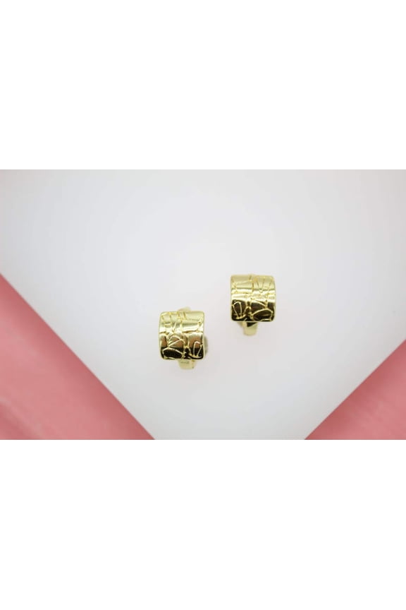 18K Gold Filled Textured Huggies Earrings (L258)