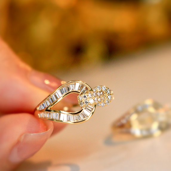 18K White Gold and Diamond Rings. 0.50CT Diamond