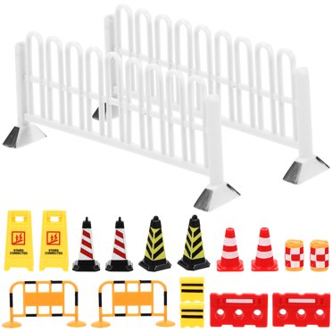 19 Pcs Mini Traffic Signs Toy Set – Road Cones, Signs & Fences For Kids Early Education & Play