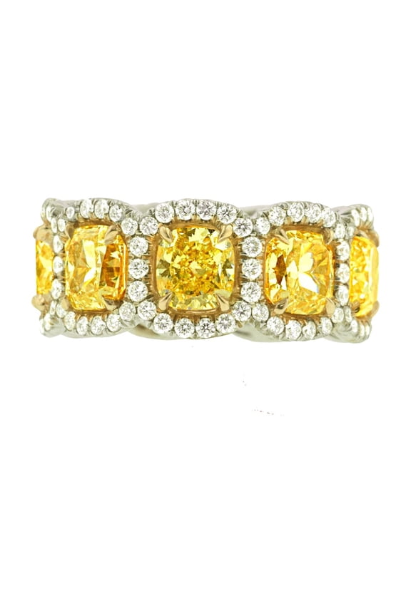18Kt Custom Made Halo Custion Band With 11.22 Fy With 2.00Ct Of Halo