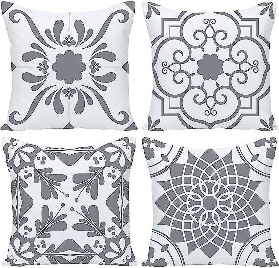 18x18 Pillow Cover Set of 4, Boho Ethnic Design Decorative Throw Pillows Linen Carpet Pattern Farmhouse Cushion Pillow Covers for Sofa Couch Outdoor