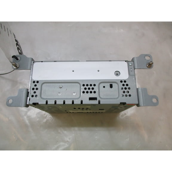 Pre-Owned 19 20 Fusion Radio Broadcasting Receiver Head Unit w/ Satellite OEM CQ-HJ16N14MA - Verify Specific Vehicle Fitment In Description - (Good)