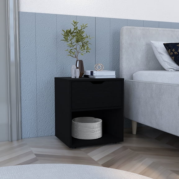 19.7"H, Pine Main | Shelf Storage, Resist Scratches | Nursery End Table