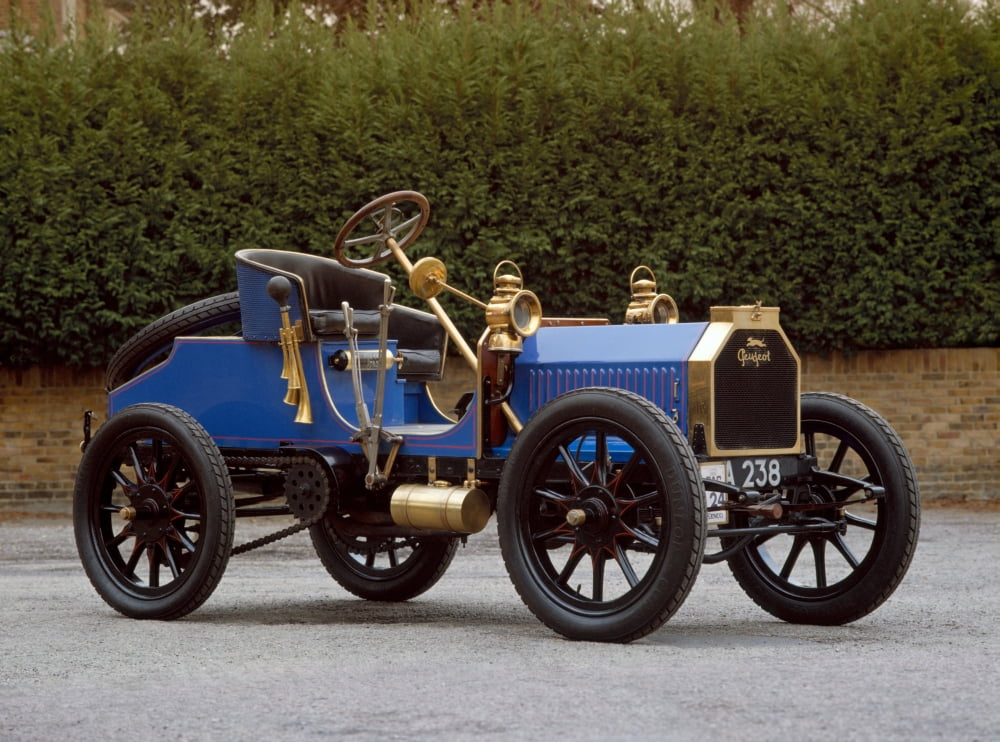 1901 Peugeot Paris Vienna 2-seater Type 16 HP Country of origin France Canvas Art - Panoramic Images (24 x 36)