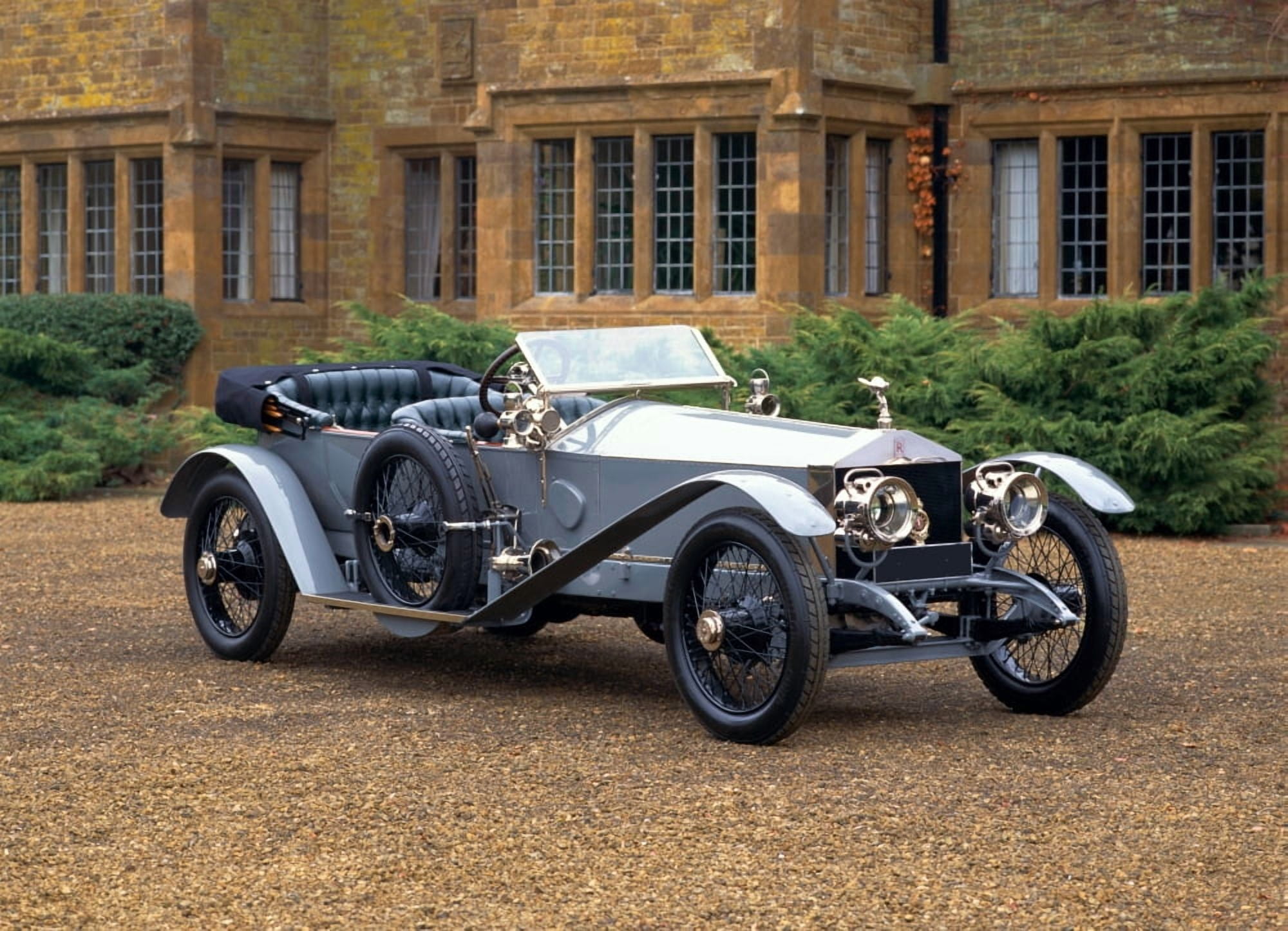 1911 Rolls Royce 4050 HP Silver Ghost London-Edinburgh type The Sluggard 74 litre 6-cylinder engine producing 48bhp Country of origin United Kingdom Canvas Art - Panoramic Images (24 x 36)