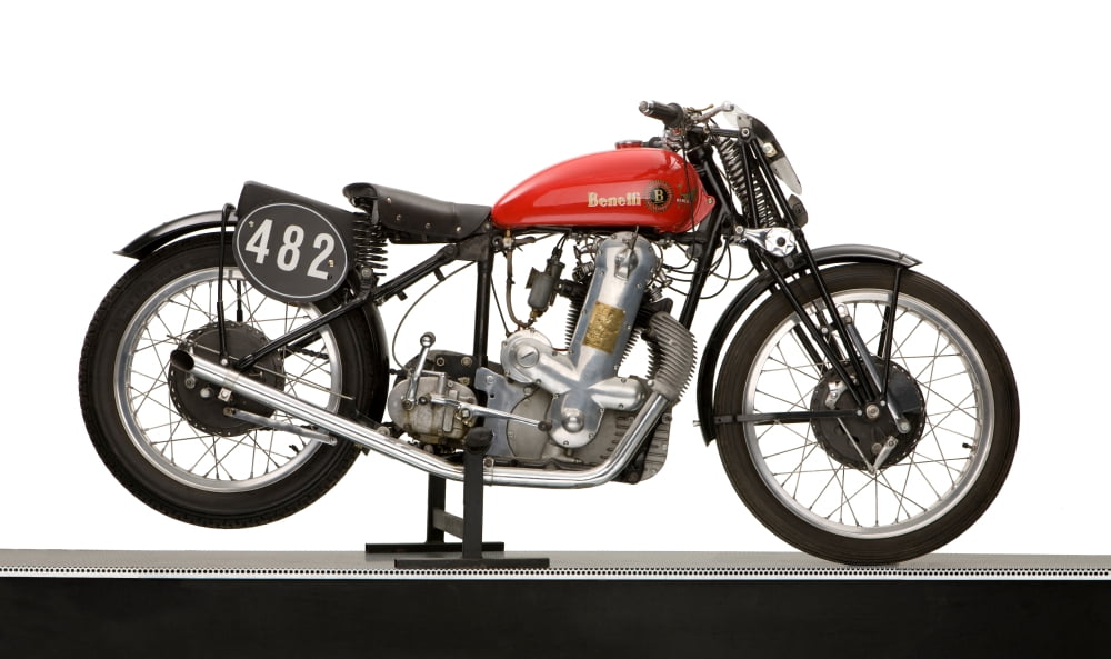 1938 Benelli 250cc Motorcycle Canvas Art - Panoramic Images (12 x 20)